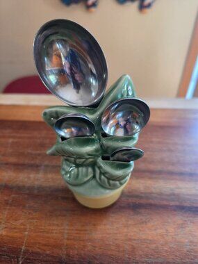 vintage shawnee pottery ceramic  measuring spoon holder flower pot shape